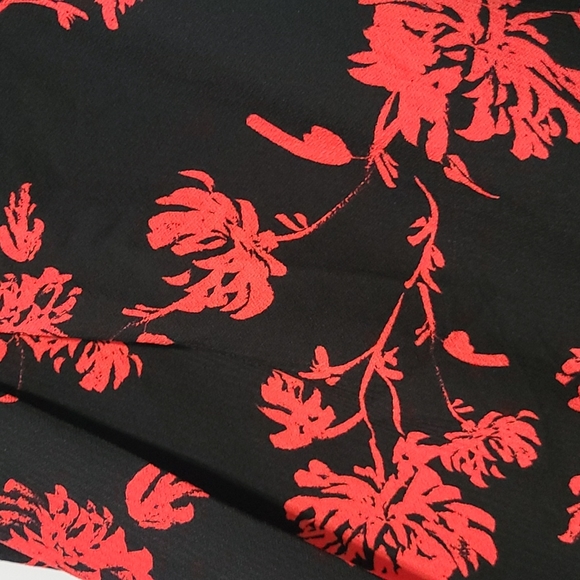 Skirt - Picture 2 of 3